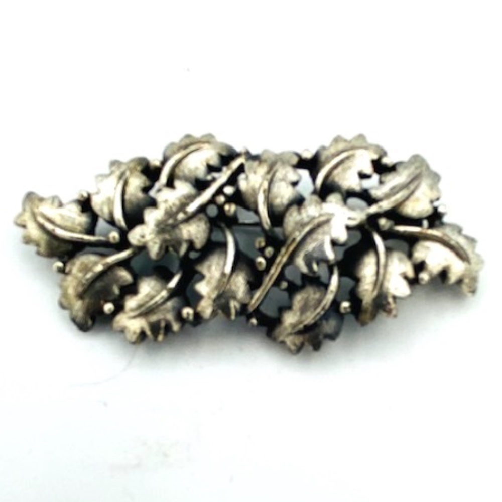 Vintage Silver Tone Oak Leaves Brooch Pin